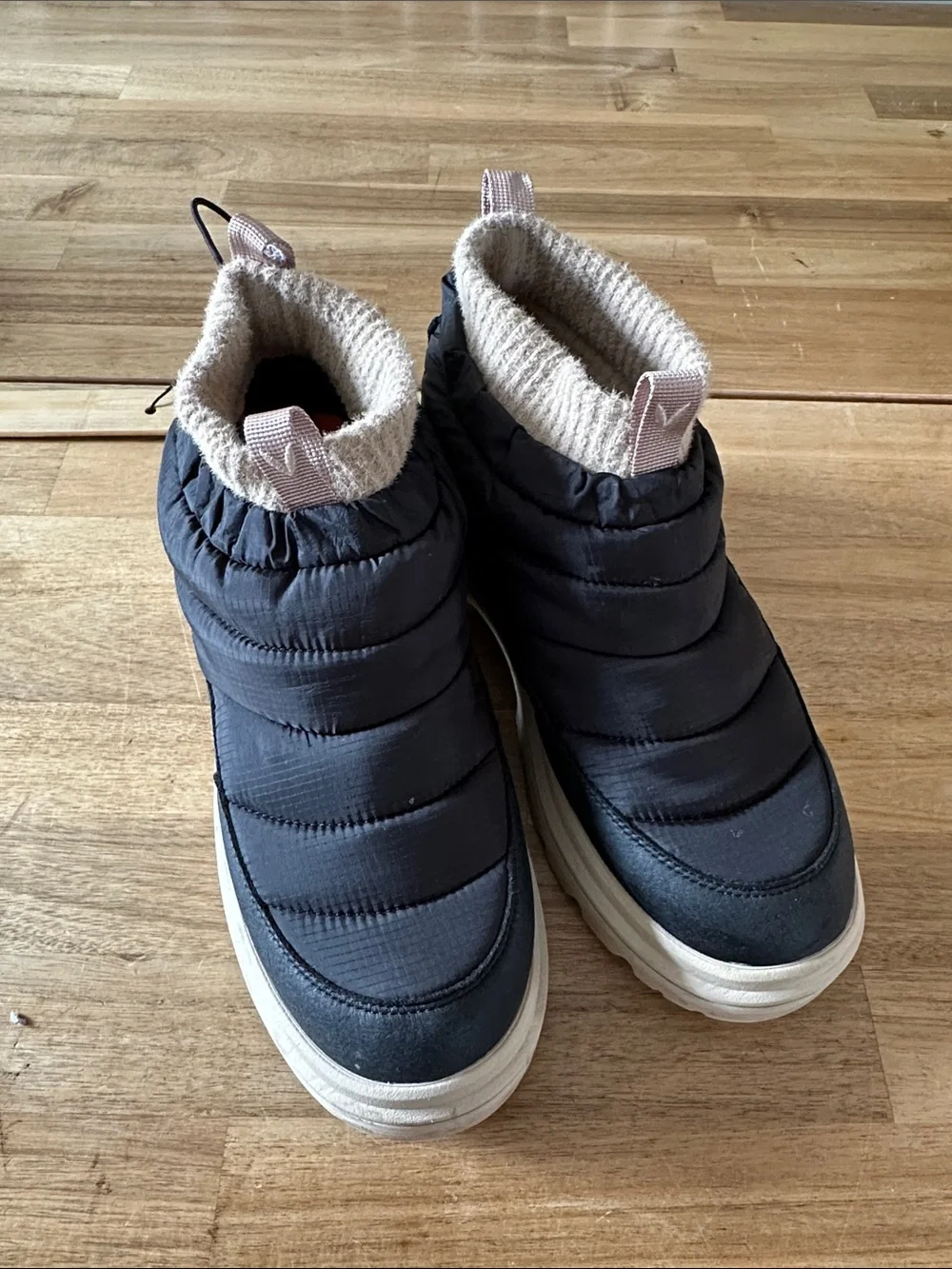 VIVAIA Tyler waterproof puffer term boots